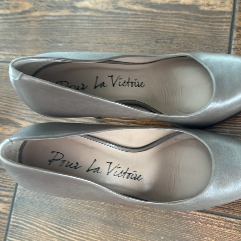 Pour LA VICTOIRE Platform Stiletto Pumps Size 6.5